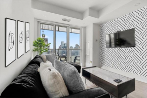 Luxury 2BR Downtown Facing CN Tower